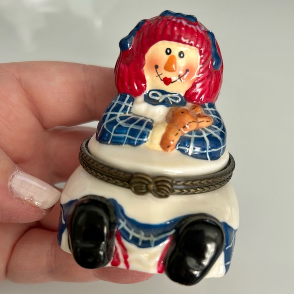 Porcelain Hinged Box vintage raggedy Ann doll with teddy bear - Picture 3 of 8